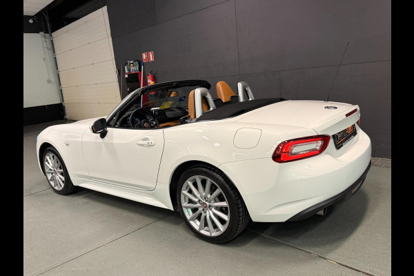 Fiat 124 Spider 1.4 MultiAir Turbo NAVI/LED/LEDER/CAM/DAB/BOSE/PDC/CRUISE///