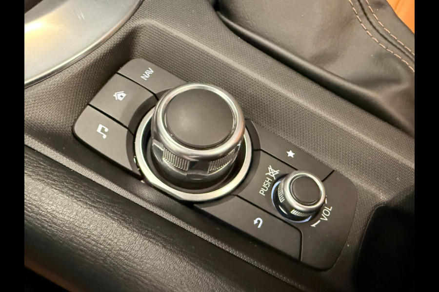 Fiat 124 Spider 1.4 MultiAir Turbo NAVI/LED/LEDER/CAM/DAB/BOSE/PDC/CRUISE///