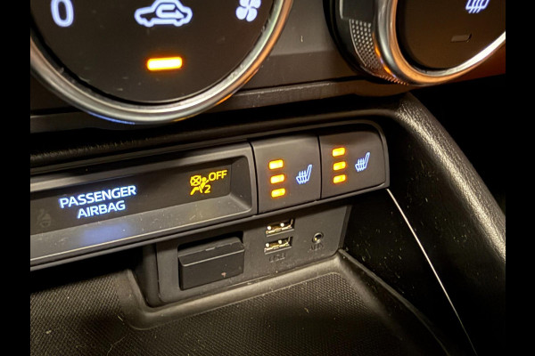 Fiat 124 Spider 1.4 MultiAir Turbo NAVI/LED/LEDER/CAM/DAB/BOSE/PDC/CRUISE///