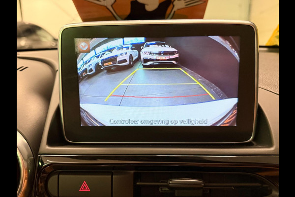 Fiat 124 Spider 1.4 MultiAir Turbo NAVI/LED/LEDER/CAM/DAB/BOSE/PDC/CRUISE///