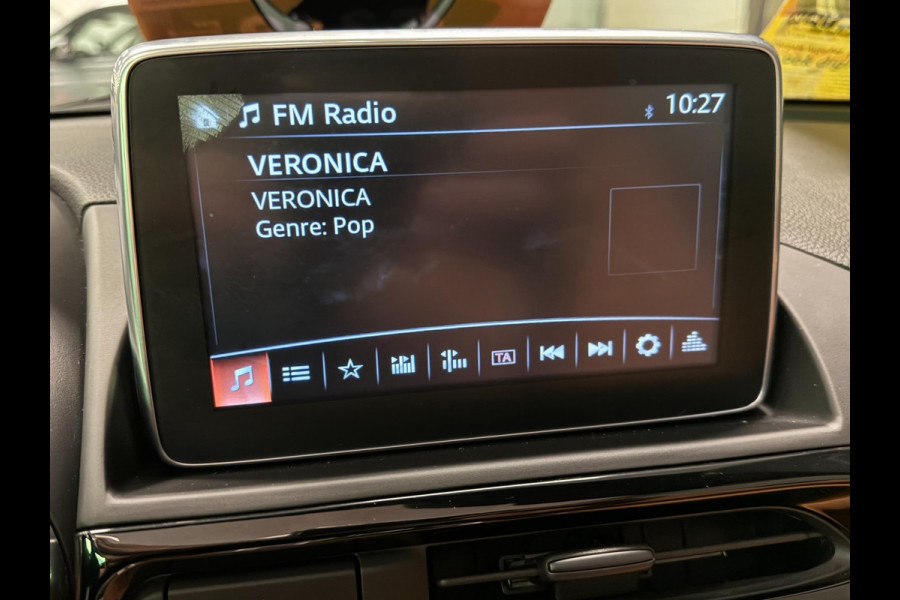 Fiat 124 Spider 1.4 MultiAir Turbo NAVI/LED/LEDER/CAM/DAB/BOSE/PDC/CRUISE///