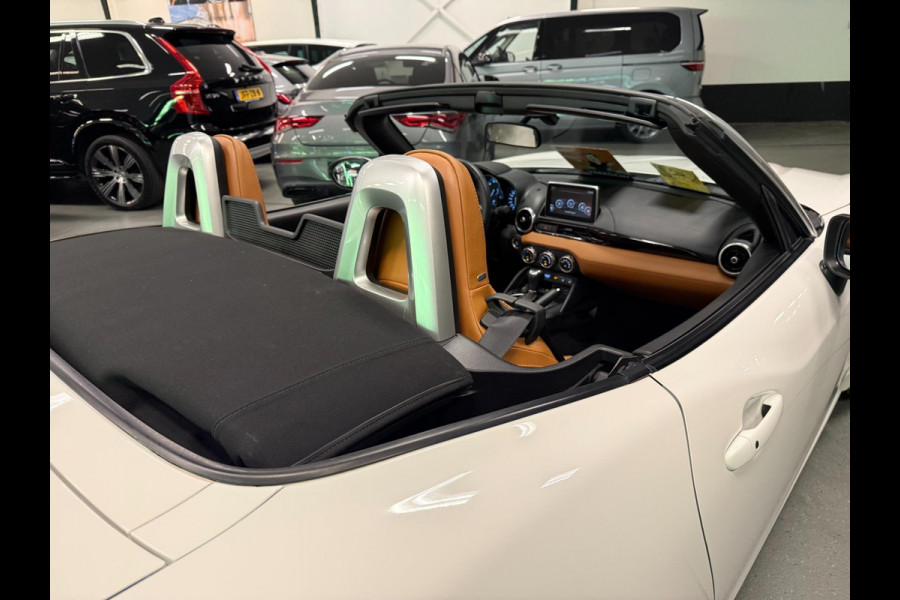 Fiat 124 Spider 1.4 MultiAir Turbo NAVI/LED/LEDER/CAM/DAB/BOSE/PDC/CRUISE///