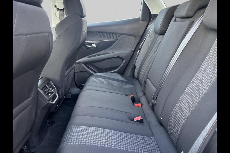 Peugeot 3008 1.2 PureTech Blue Lease Executive | automaat | navigatie | achteruitrijcamera | trekhaak afneembaar