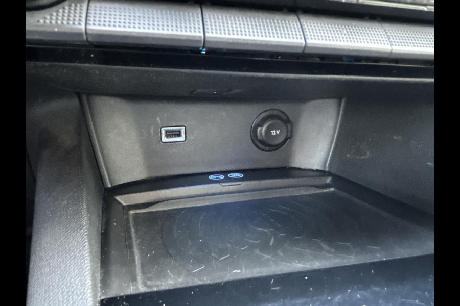 Peugeot 3008 1.2 PureTech Blue Lease Executive | automaat | navigatie | achteruitrijcamera | trekhaak afneembaar