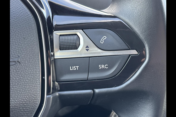Peugeot 3008 1.2 PureTech Blue Lease Executive | automaat | navigatie | achteruitrijcamera | trekhaak afneembaar