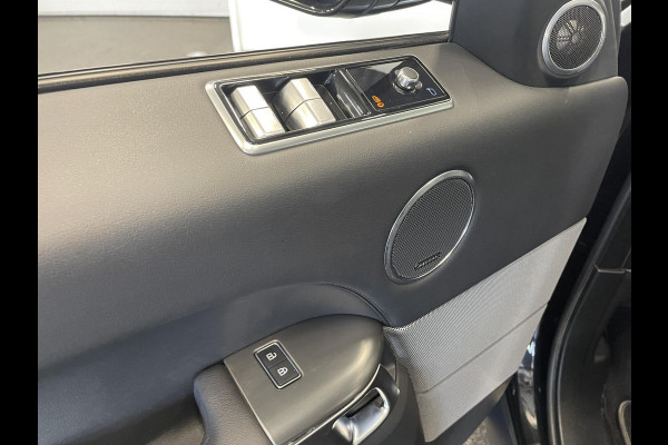 Land Rover Range Rover Sport P400e SE Black Pack Navigatie Apple Carplay/Android Auto Camera Parkeersensoren Meridian Sound System LED koplampen Cruise Control 21"lichtmetalen velgen Climate Control  Getinte ramen Land Rover Range Rover Sport P400e SE Black Pack Navigatie Apple Carplay/Android Auto Camera Parkeersensoren Meridian Sound System LED koplampen Cruise Control 21"lichtmetalen velgen Climate Control  Getinte ramen