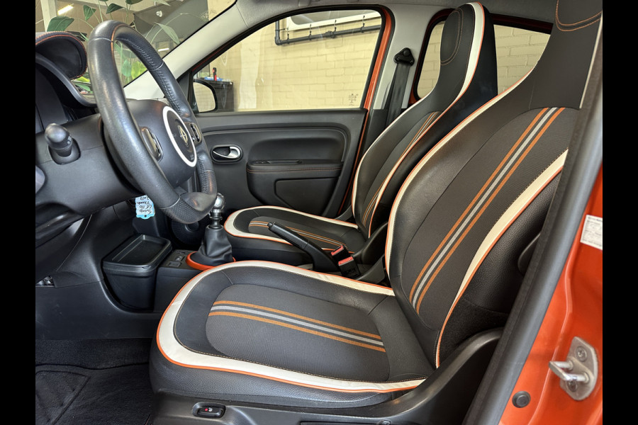 Renault Twingo 0.9 TCe GT 110pk Navi | 17" | Camera | Bluetooth | PDC | Clima | Cruise Control | Complete historie aanwezig