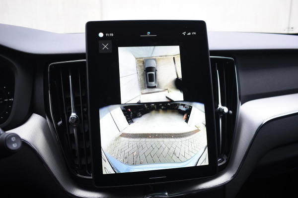 Volvo XC60 T6 350PK AWD Plus Black Edition / Head Up Display / 360 Camera / Panorama Dak / Lederen Bekleding / Elektrische Stoelen / Stuur & Stoelverwarming /