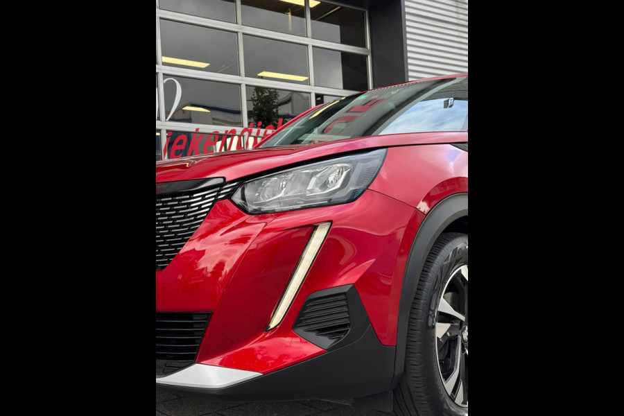 Peugeot 2008 1.2 PureTech Allure - Navigatie I LED/Xenon I PDC & Achteruitrij camera I Airco I Sport velgen I Dealer onderhouden