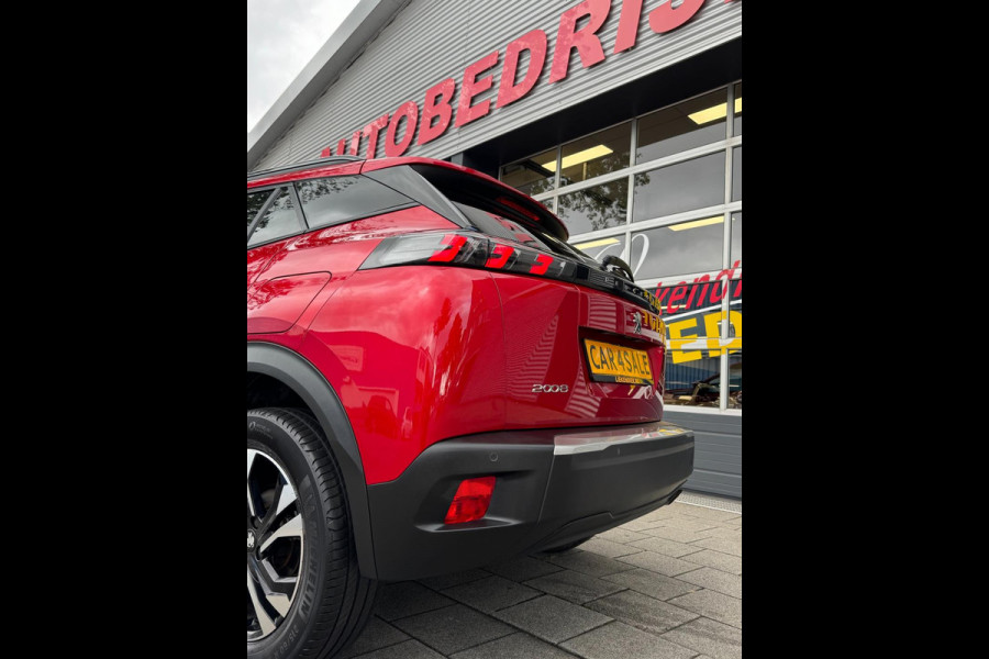 Peugeot 2008 1.2 PureTech Allure - Navigatie I LED/Xenon I PDC & Achteruitrij camera I Airco I Sport velgen I Dealer onderhouden