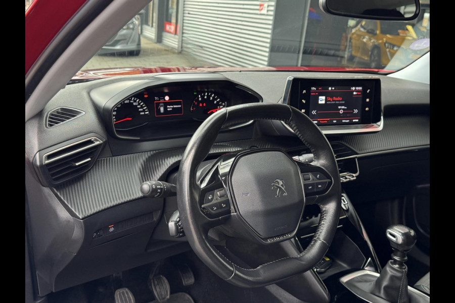 Peugeot 2008 1.2 PureTech Allure - Navigatie I LED/Xenon I PDC & Achteruitrij camera I Airco I Sport velgen I Dealer onderhouden