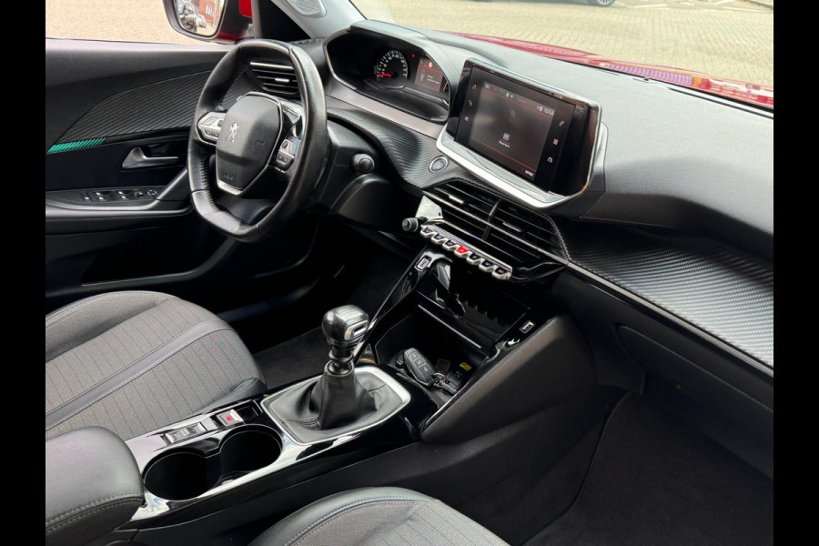Peugeot 2008 1.2 PureTech Allure - Navigatie I LED/Xenon I PDC & Achteruitrij camera I Airco I Sport velgen I Dealer onderhouden