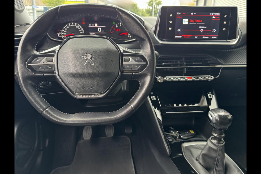 Peugeot 2008 1.2 PureTech Allure - Navigatie I LED/Xenon I PDC & Achteruitrij camera I Airco I Sport velgen I Dealer onderhouden