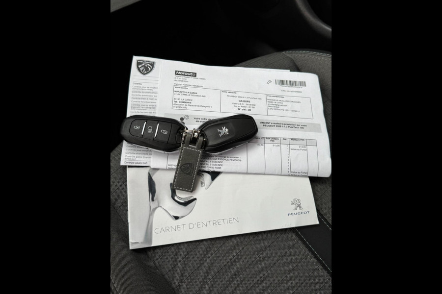 Peugeot 2008 1.2 PureTech Allure - Navigatie I LED/Xenon I PDC & Achteruitrij camera I Airco I Sport velgen I Dealer onderhouden
