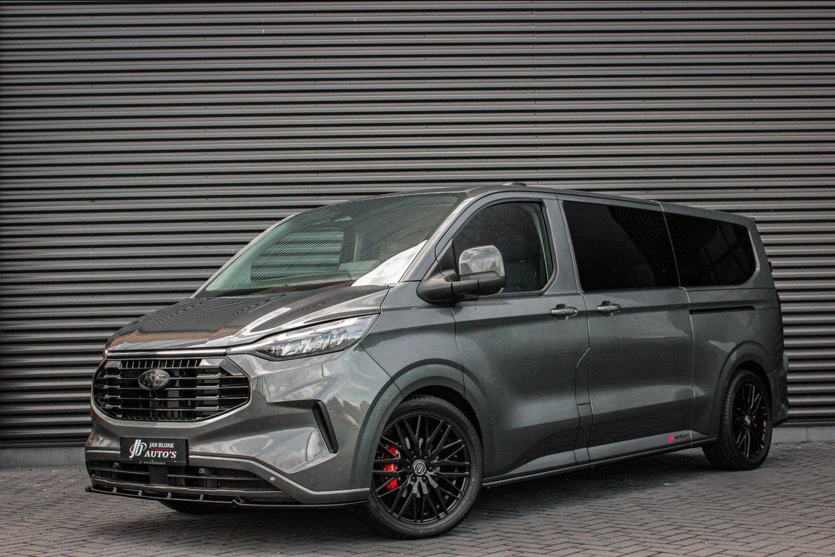 Ford Transit Custom 2.0 TDCI L2H1 136PK Limited DC / DUBBEL CABINE / JB- EDITION / APPLE CARPLAY /MY2024/ CAMERA / VERLAAGD Ford Transit Custom 2.0 TDCI L2H1 136PK Limited DC / DUBBEL CABINE / JB- EDITION / APPLE CARPLAY /MY2024/ CAMERA / VERLAAGD