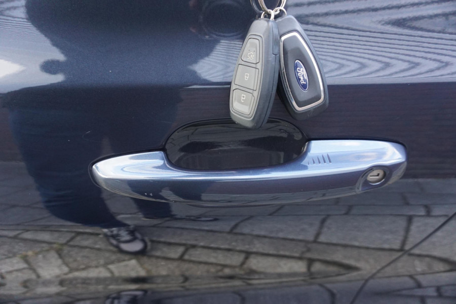 Ford FOCUS Wagon 1.0 EcoB.125PK/B&O/Trekhaak/Titanium Business /Technologypakket.