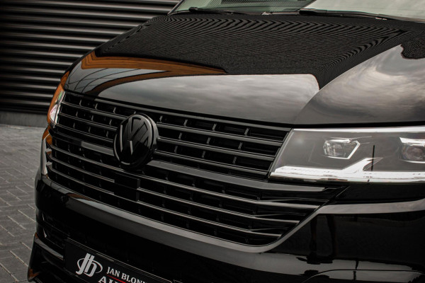 Volkswagen Transporter 2.0 TDI L2H1 150PK DIRECT RIJDEN BULLI SPECIAL / LEDEREN BEKLEDING / DUBBEL CABINE / NAVIGATIE / ACTIVE