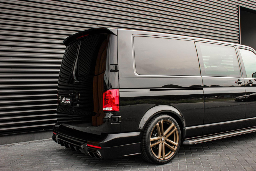Volkswagen Transporter 2.0 TDI L2H1 150PK DIRECT RIJDEN BULLI SPECIAL / LEDEREN BEKLEDING / DUBBEL CABINE / NAVIGATIE / ACTIVE