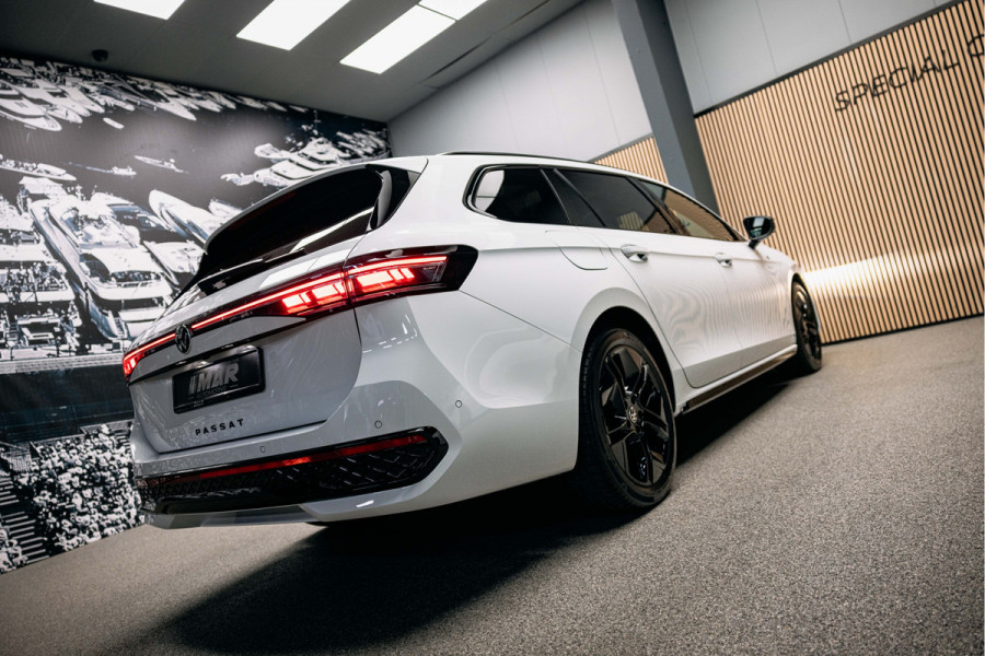 Volkswagen Passat R-Line Diesel | Trekhaak | Pano | Head-up | Stoelmassage | Volkswagen Passat R-Line Diesel | Trekhaak | Pano | Head-up | Stoelmassage |