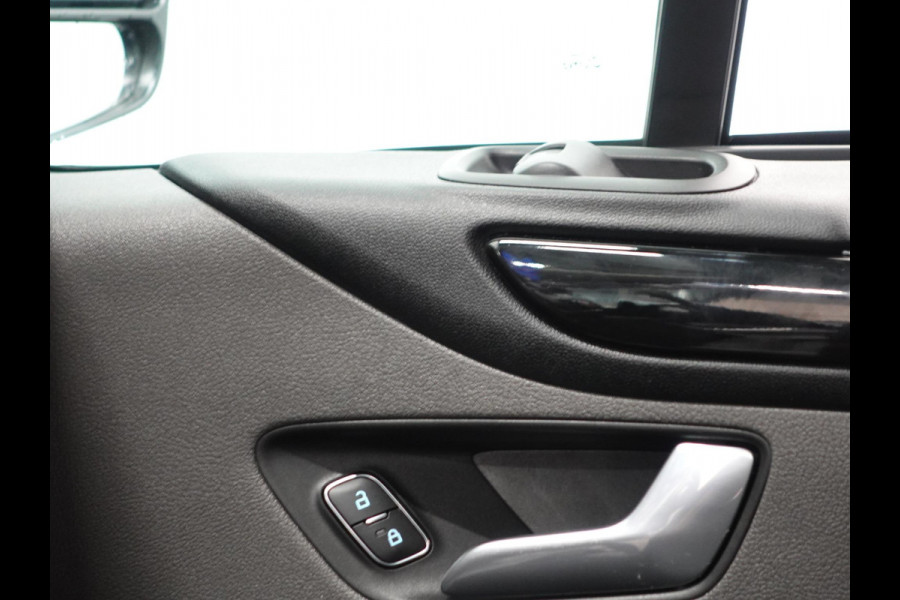 Ford Transit Custom 300 2.0 TDCI L2H1 Limited Dubbele cabine Automaat Navi| Airco 2 Schuifdeuren Trekhaak PDC V& A Carplay DAB