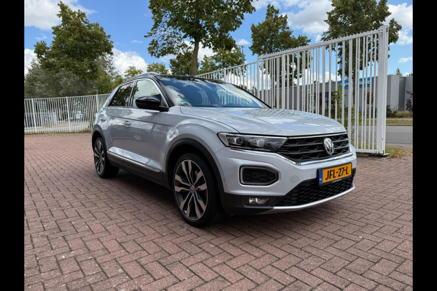 Volkswagen T-Roc 2.0 TSI 4Motion Sport| PANO | LED | CARPLAY