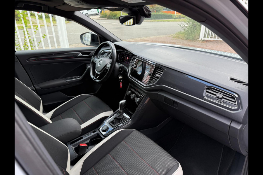 Volkswagen T-Roc 2.0 TSI 4Motion Sport| PANO | LED | CARPLAY