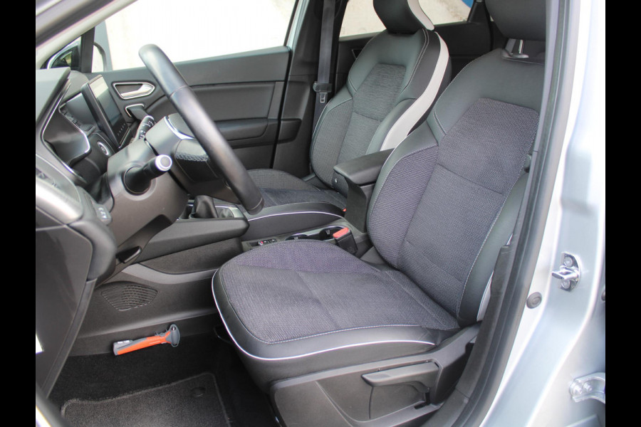 Renault Captur 1.0 TCe 100 Intens | TREKHAAK | NAVIGATIE | ACHTERUITRIJCAMERA |