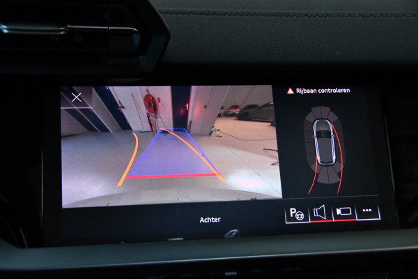 Audi A3 Sportback 40 TFSI e Business S-line, Panoramadak, Applecarplay