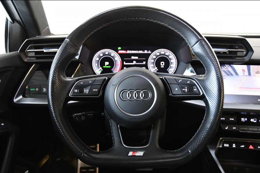 Audi A3 Sportback 40 TFSI e Business S-line, Panoramadak, Applecarplay