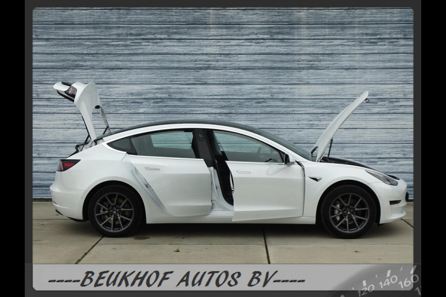 Tesla Model 3 Standard RWD Pano Trekhaak Navi Leer Soh 90,4%