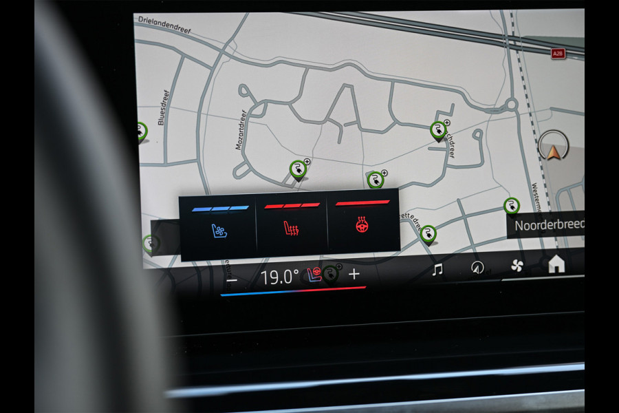 BMW X5 xDrive50e | M-SPORT PRO | TREKHAAK | COMFORT ACCESS | BMW NIERE ICONIC GLOW | PANORAMADAK | COMFORT SEATS | AMBIANCE INTERIEUR |