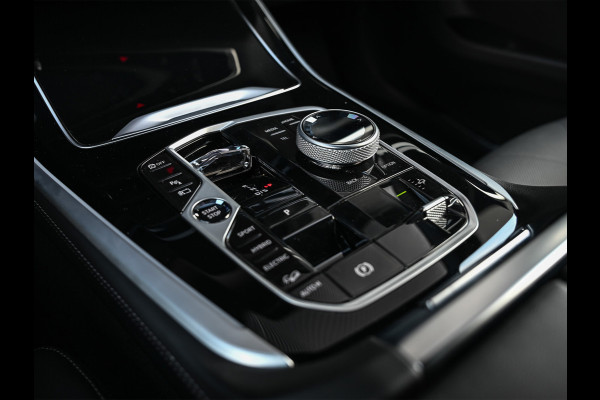 BMW X5 xDrive50e | M-SPORT PRO | TREKHAAK | COMFORT ACCESS | BMW NIERE ICONIC GLOW | PANORAMADAK | COMFORT SEATS | AMBIANCE INTERIEUR |