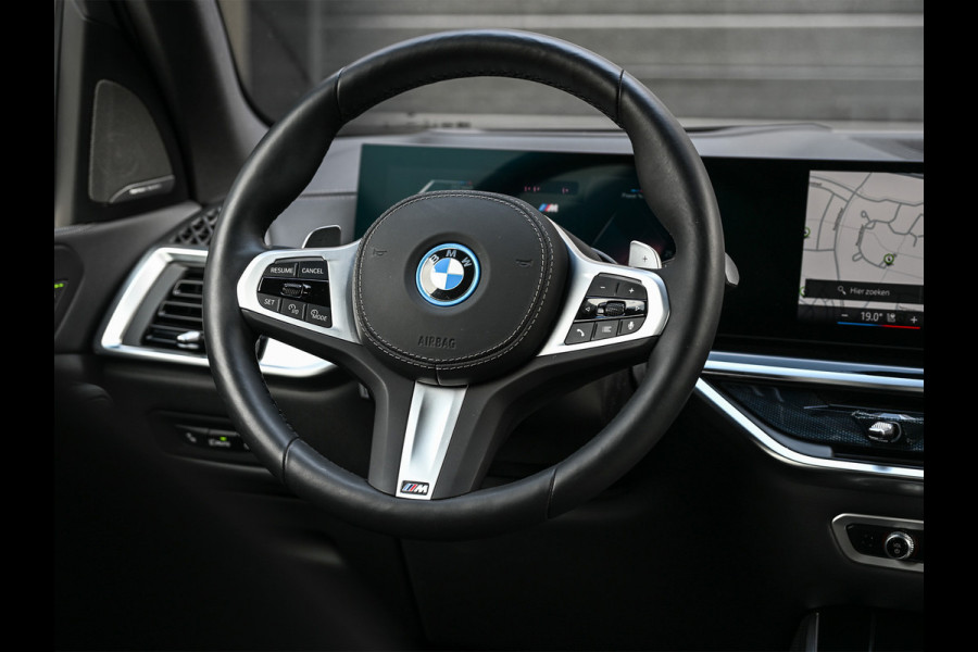 BMW X5 xDrive50e | M-SPORT PRO | TREKHAAK | COMFORT ACCESS | BMW NIERE ICONIC GLOW | PANORAMADAK | COMFORT SEATS | AMBIANCE INTERIEUR |