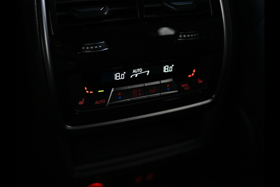 BMW X5 xDrive50e | M-SPORT PRO | TREKHAAK | COMFORT ACCESS | BMW NIERE ICONIC GLOW | PANORAMADAK | COMFORT SEATS | AMBIANCE INTERIEUR |