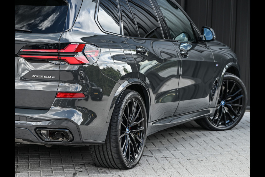 BMW X5 xDrive50e | M-SPORT PRO | TREKHAAK | COMFORT ACCESS | BMW NIERE ICONIC GLOW | PANORAMADAK | COMFORT SEATS | AMBIANCE INTERIEUR |