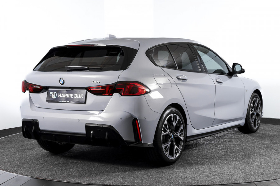 BMW 1-serie 120 M Sport | Dig. Cockpit | Adapt. Cruise | Stoelverw. | PDC | Camera | NAV + App. Connect | ECC | DAB | LM 18" | 3654