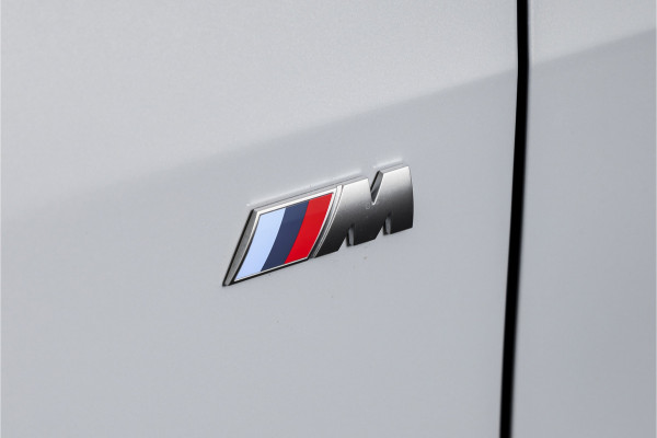 BMW 1-serie 120 M Sport | Dig. Cockpit | Adapt. Cruise | Stoelverw. | PDC | Camera | NAV + App. Connect | ECC | DAB | LM 18" | 3654