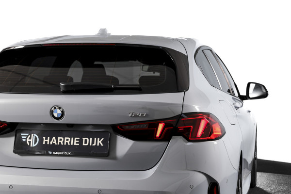 BMW 1-serie 120 M Sport | Dig. Cockpit | Adapt. Cruise | Stoelverw. | PDC | Camera | NAV + App. Connect | ECC | DAB | LM 18" | 3654