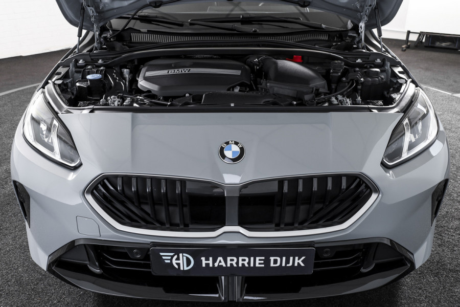 BMW 1-serie 120 M Sport | Dig. Cockpit | Adapt. Cruise | Stoelverw. | PDC | Camera | NAV + App. Connect | ECC | DAB | LM 18" | 3654