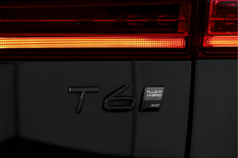 Volvo XC60 2.0 T6 Plug-in hybrid AWD Plus Black Edition | S/K-Panodak | Harman/Kardon | Dig. Cockpit | Adapt. Cruise | Memory Stoelen | Elek. Klep | Stoel-+stuurverw. | 360 Camera | NAV+App. Connect | ECC | LM 21" | 3461