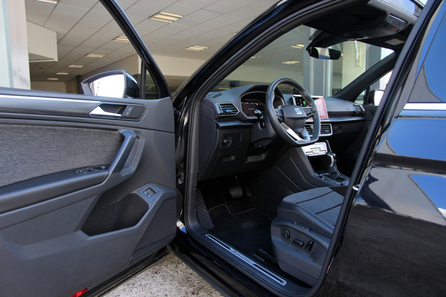 Seat Tarraco 1.4 TSI e-Hybrid PHEV Xcellence | Pano | Trekhaak | ACC | 360