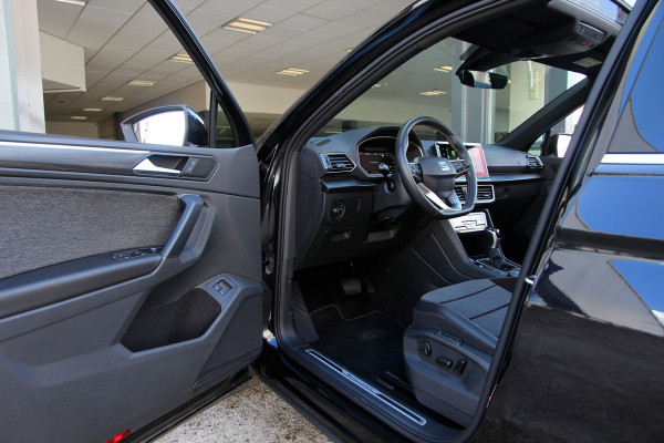 Seat Tarraco 1.4 TSI e-Hybrid PHEV Xcellence | Pano | Trekhaak | ACC | 360