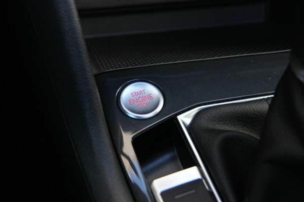 Seat Tarraco 1.4 TSI e-Hybrid PHEV Xcellence | Pano | Trekhaak | ACC | 360