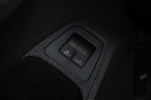 Seat Tarraco 1.4 TSI e-Hybrid PHEV Xcellence | Pano | Trekhaak | ACC | 360