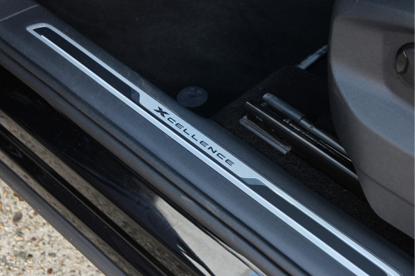 Seat Tarraco 1.4 TSI e-Hybrid PHEV Xcellence | Pano | Trekhaak | ACC | 360