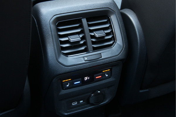 Seat Tarraco 1.4 TSI e-Hybrid PHEV Xcellence | Pano | Trekhaak | ACC | 360