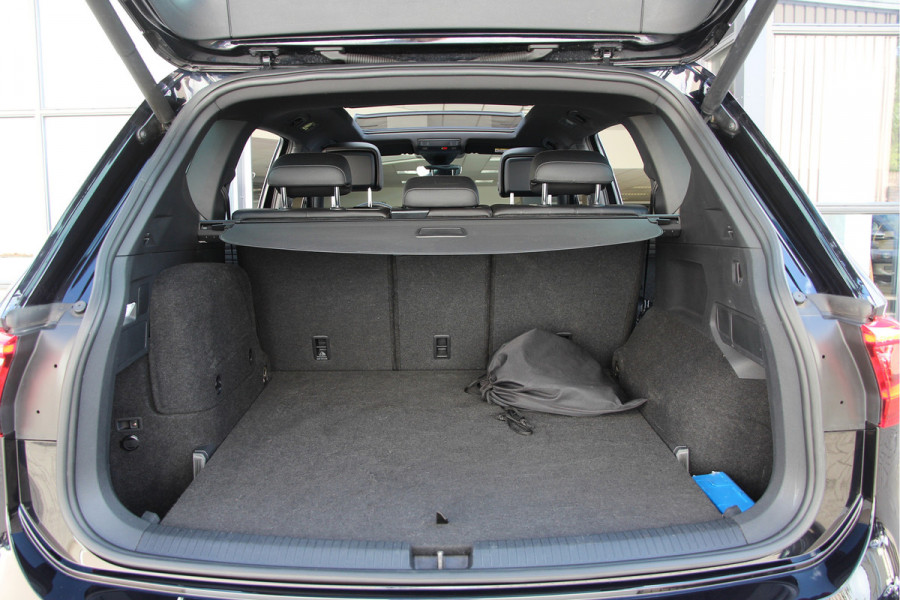 Seat Tarraco 1.4 TSI e-Hybrid PHEV Xcellence | Pano | Trekhaak | ACC | 360