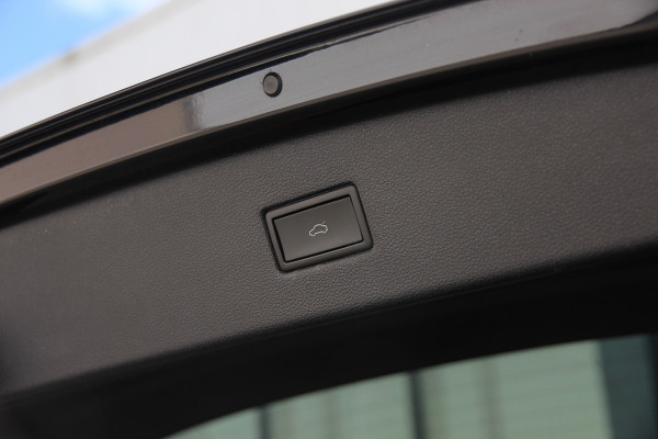 Seat Tarraco 1.4 TSI e-Hybrid PHEV Xcellence | Pano | Trekhaak | ACC | 360