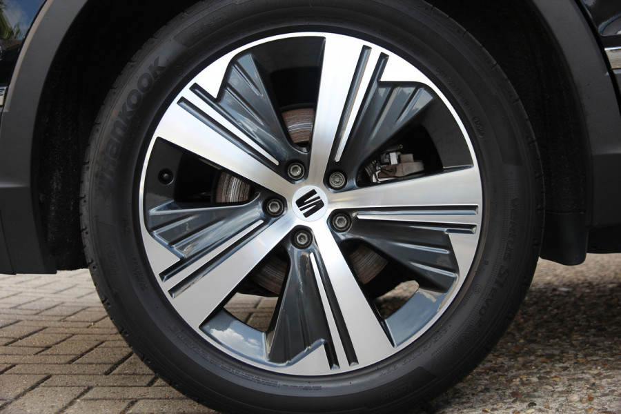 Seat Tarraco 1.4 TSI e-Hybrid PHEV Xcellence | Pano | Trekhaak | ACC | 360