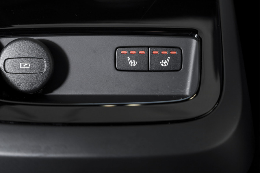 Volvo V60 2.0 T6 Plug-in hybrid AWD Ultra Dark | S/K-panodak | Bowers/Wilkens | Dig. Cockpit | Adapt. Cruise | Memory Stoelen | Elek. Klep | Stoel-+stuurverw. | 360 Camera | NAV+App. Connect | Elek. trekhaak | LM 19" |